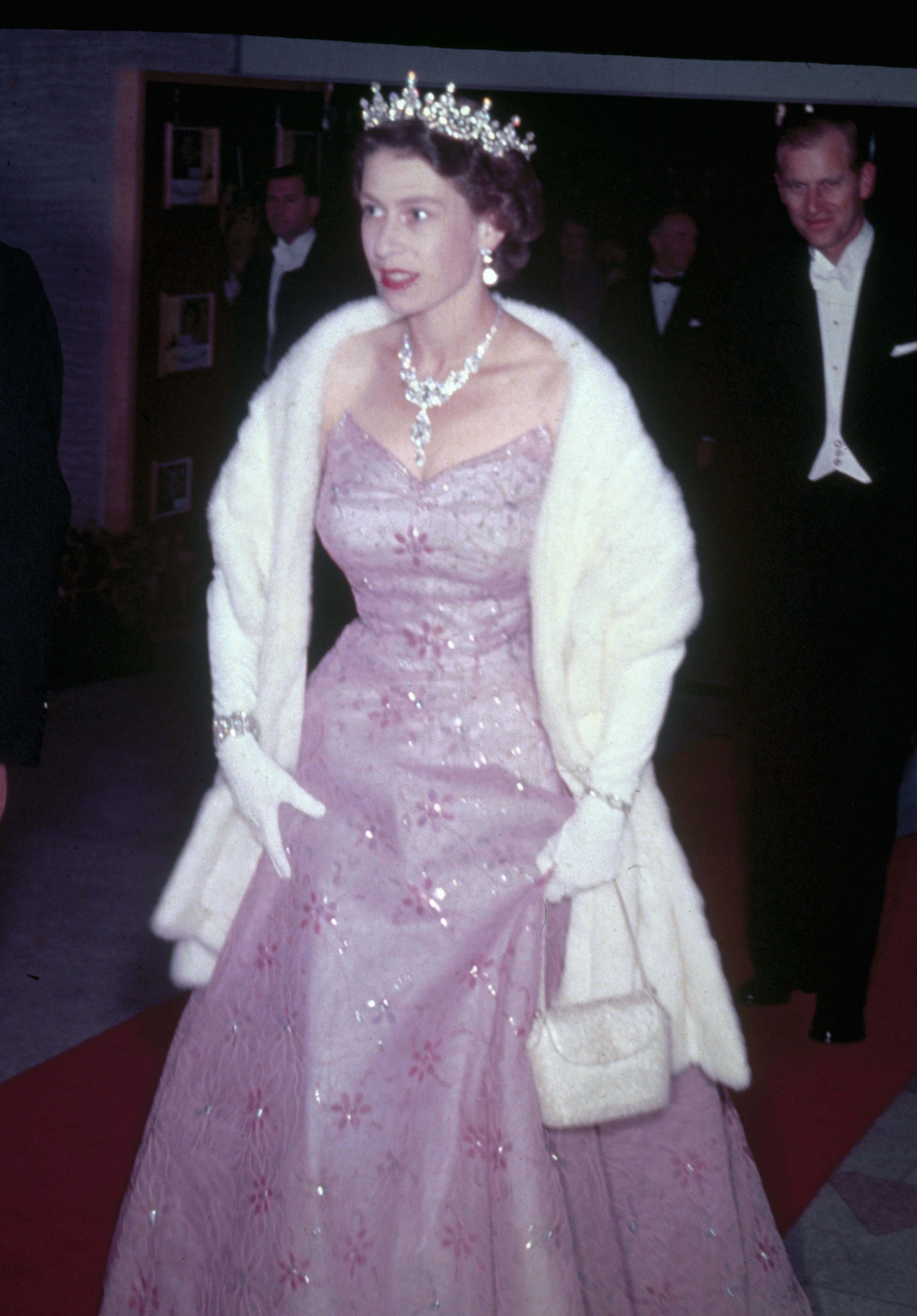 1460392936-queen-elizabeth-ii-1951-ballgown-malta.jpg