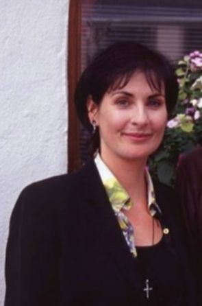 Enya late 90s photo with a fan
