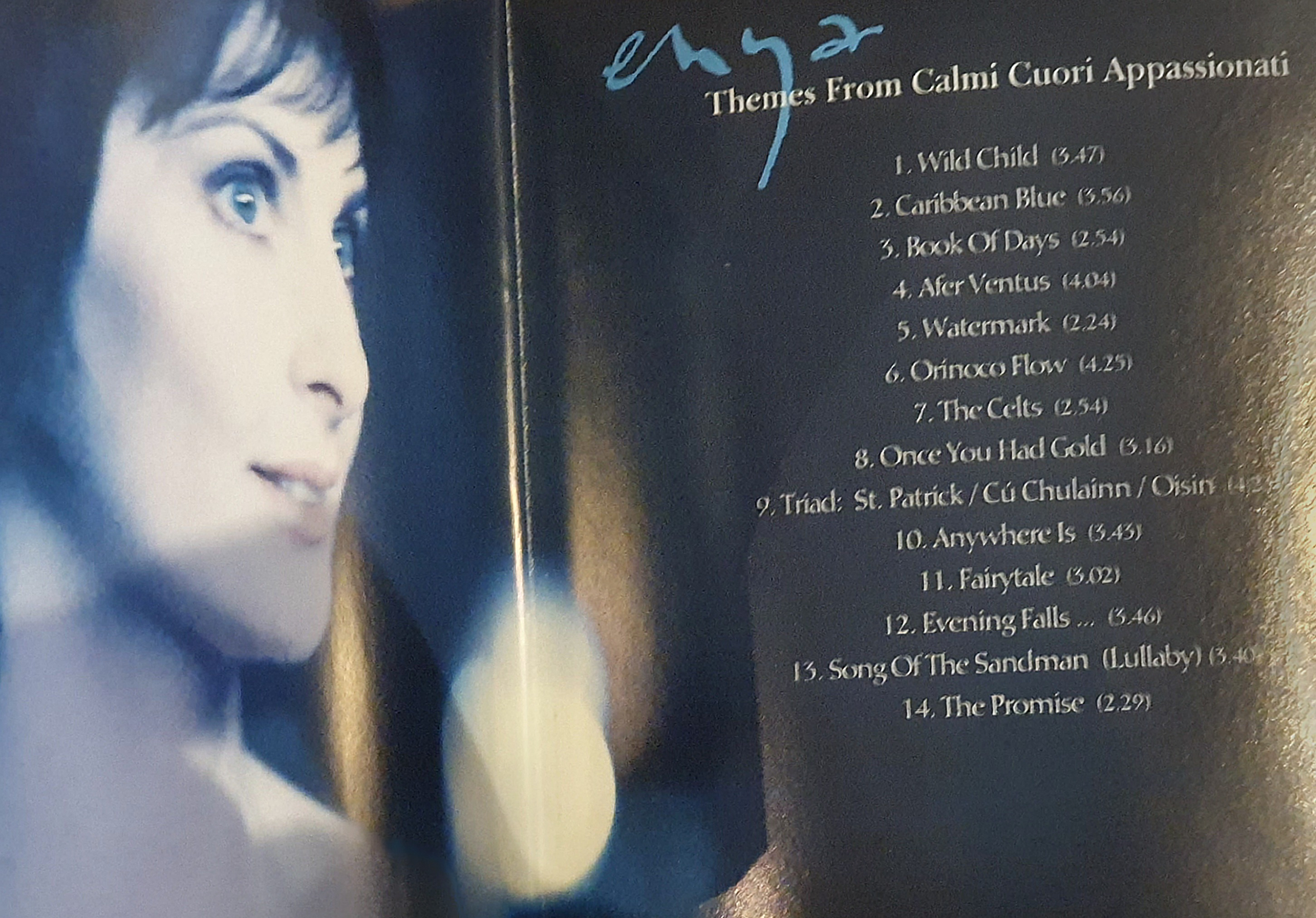 Tracklist from one of the booklet 💙