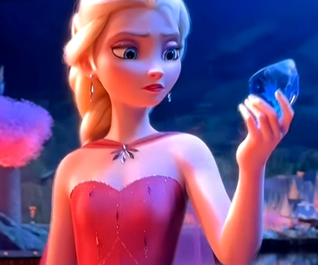 ♡ Elsa in red dress, as seen in Frozen 3 first look clip, 14th August 2026