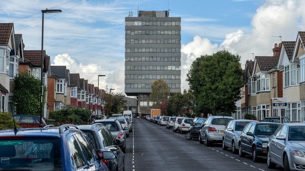 _87682742_jamesnewell-faradaytower.jpg