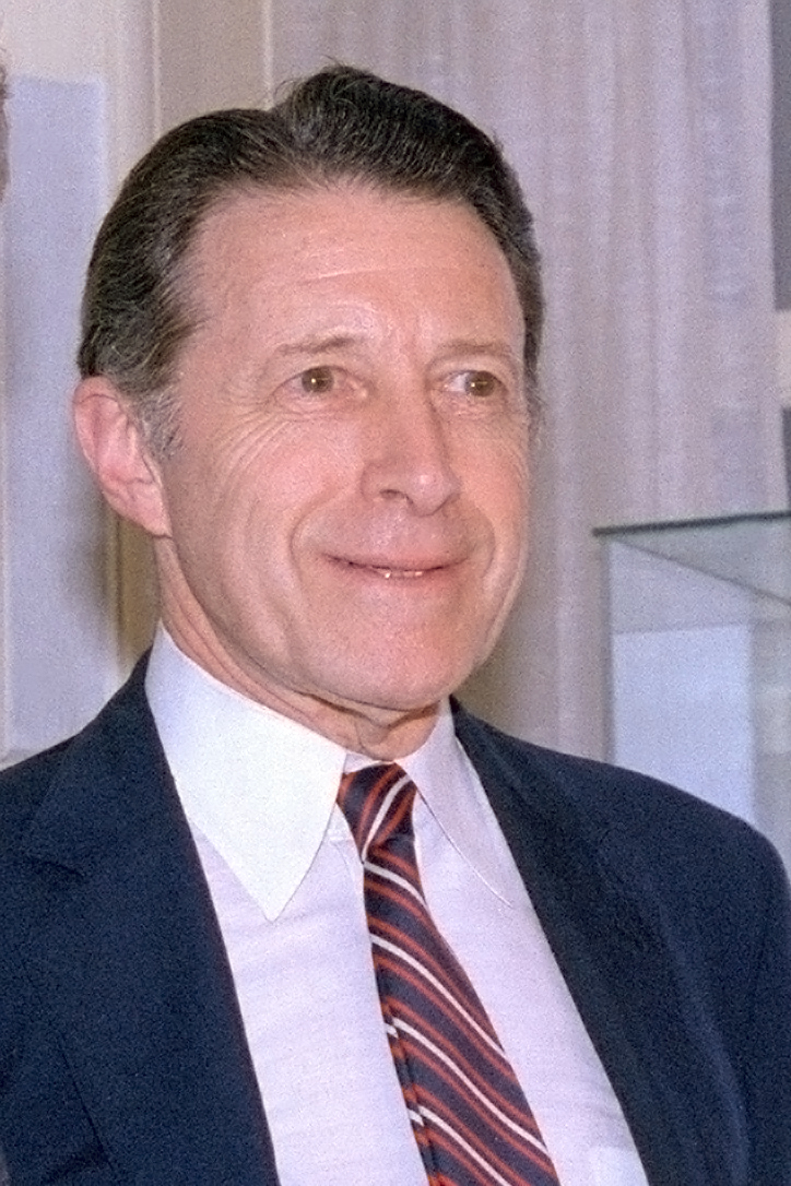 Caspar_Weinberger-1-.jpg