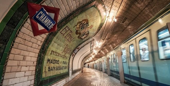 Chamberi Ghost Station, Madrid.jpg