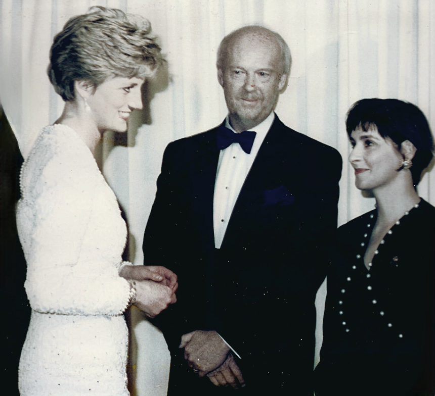 Enya and Diana .png