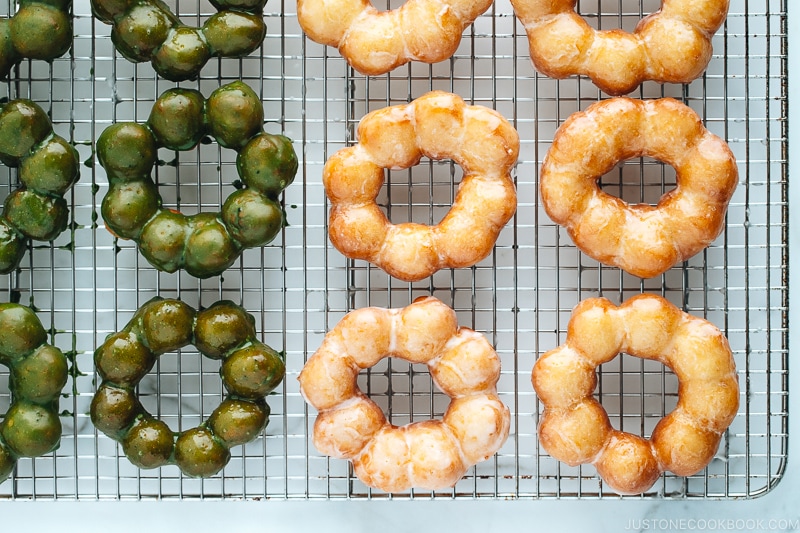 Pon-De-Ring-Donut-Recipe-1592-I-1.jpg