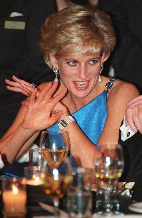 Princess-Diana-at-Gala.jpg