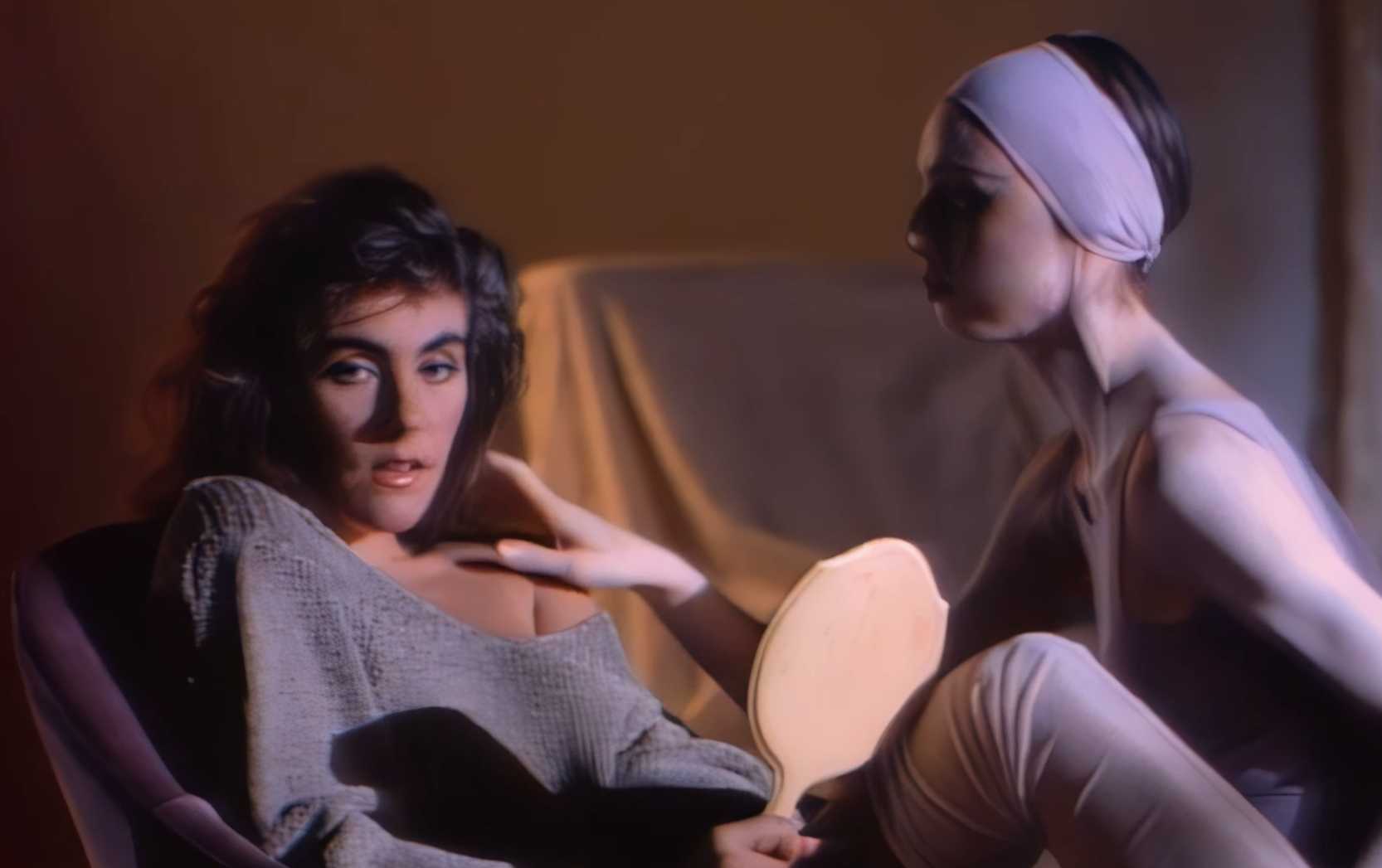 Laura Branigan in Self Control video, director passed this year and Laura 20 years ago :'( ♡ her 80s style & voice 