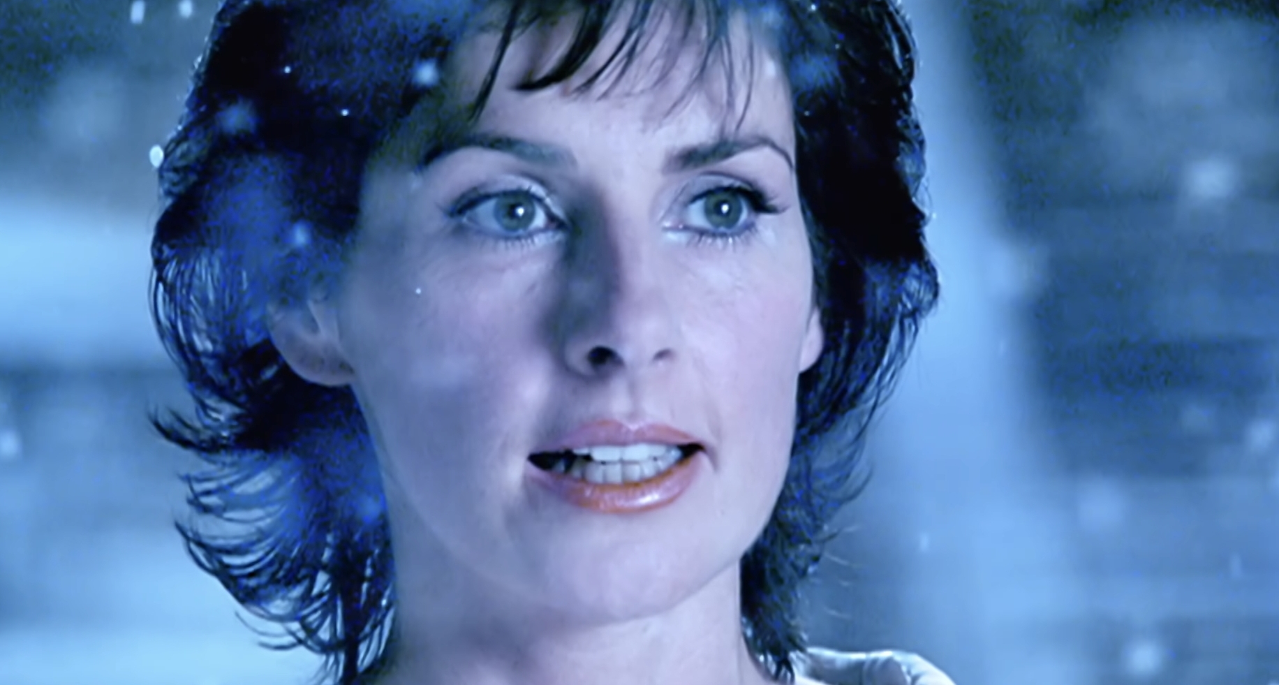 Whole video ♡ but for the start of December, a snowy scene from Enya's Only Time, 2000 music video 🤗