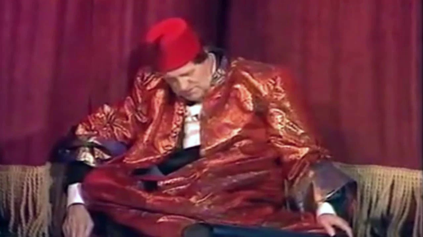 Tommy Cooper.png