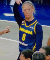 sophie-cunningham-point.gif