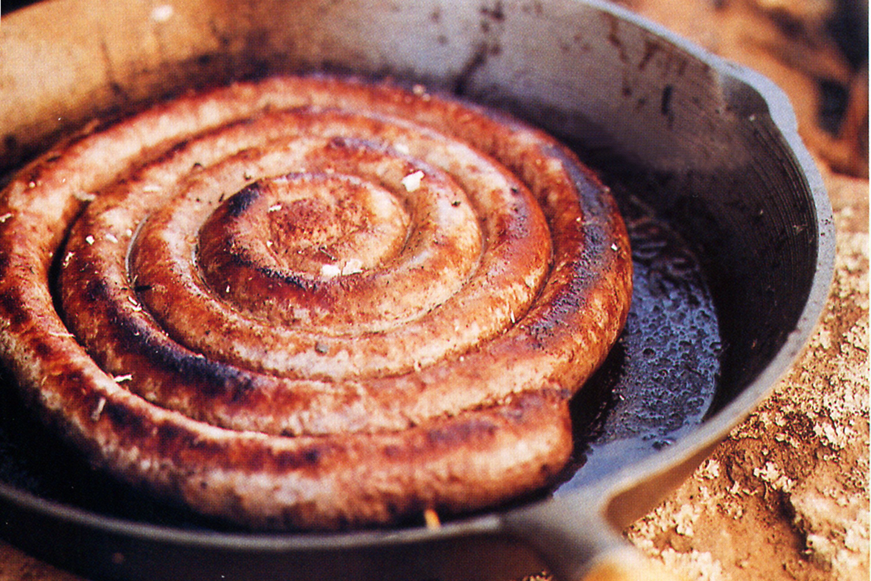 sausage-coils-with-pan-fried-potatoes-12672-1.jpg