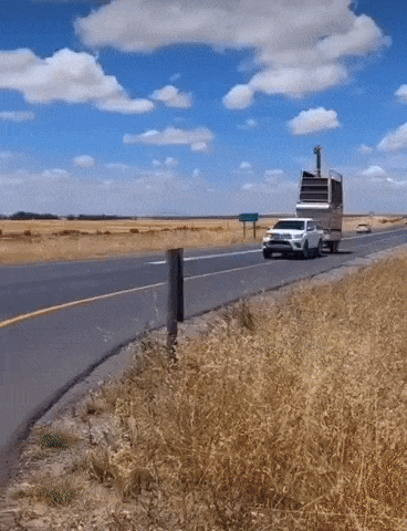 tkjDa39.gif
