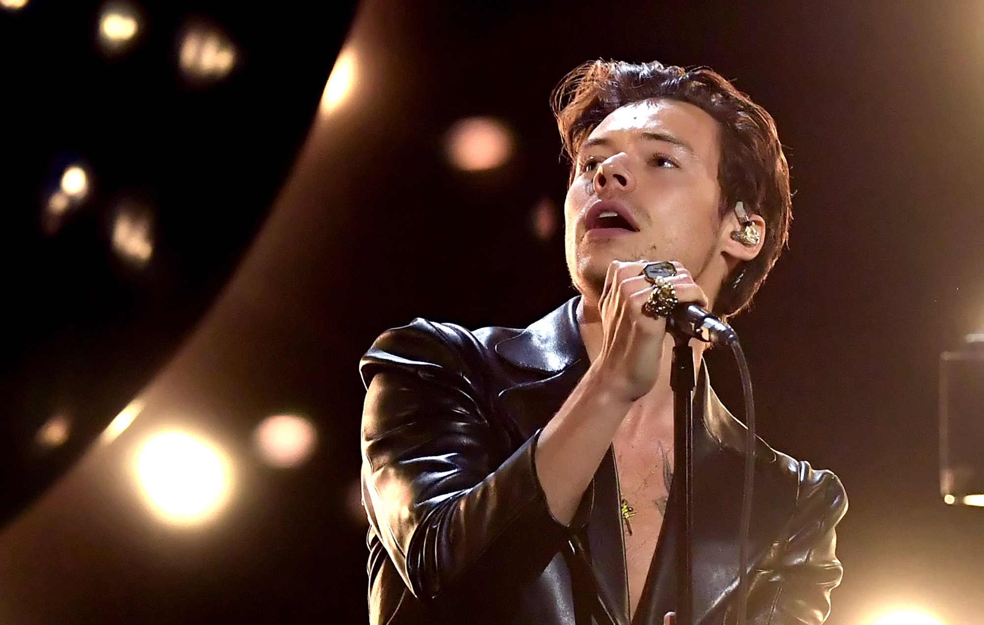HarryStyles-tour.jpg