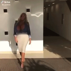 g0nEEzf.gif