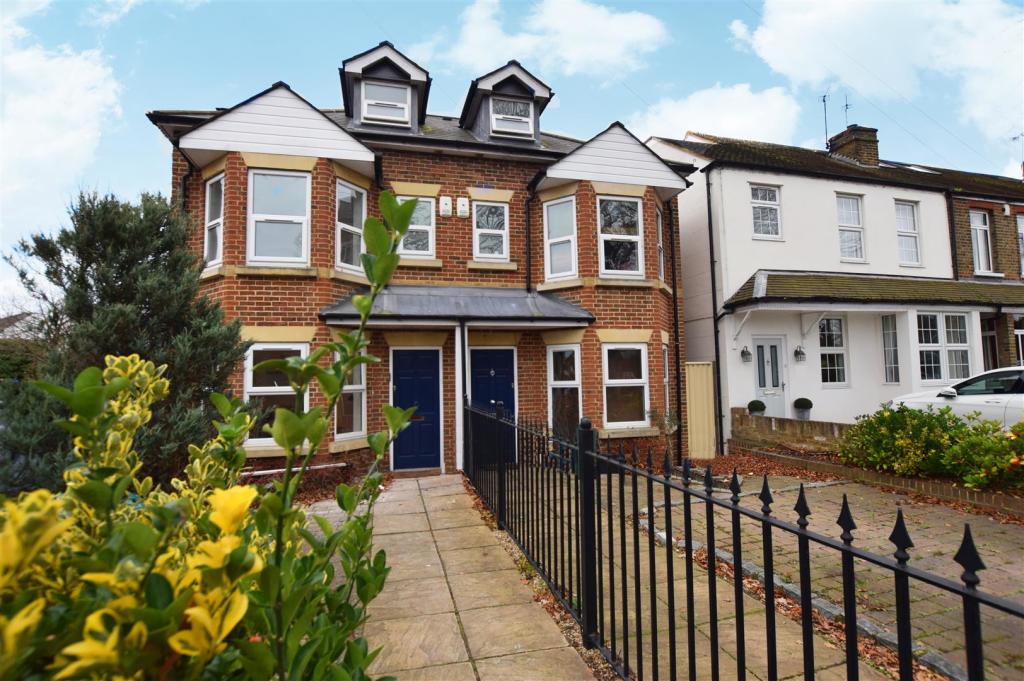 www.rightmove.co.uk