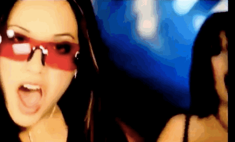 UQHd.gif