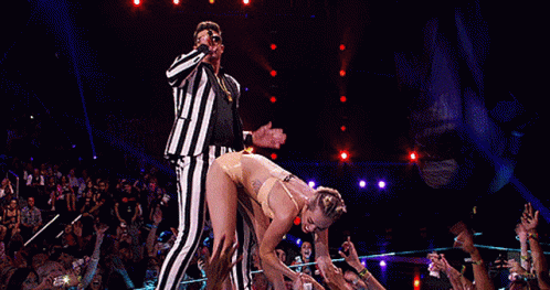 miley-cyrus-miley-ray-cyrus.gif