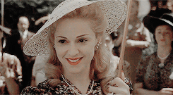 tumblr_np7mpzLF3t1rob81ao9_r3_250.gif