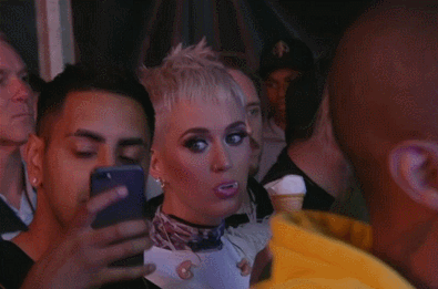 9rMz.gif