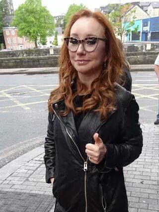 1c6e62f48027ef4667c3f9171dc6c61a--tori-amos-piano.jpg