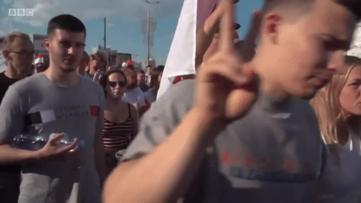 UrTOiq2.gif