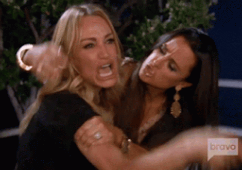 real-housewives-pointing.gif