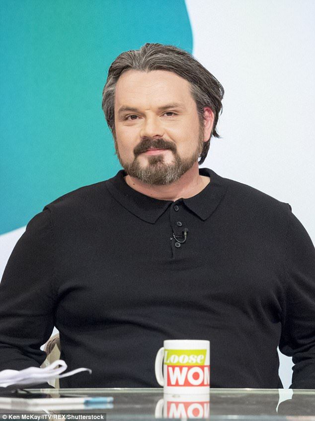 e728f3cb6a67db95357af3fefbd3fb95.jpg