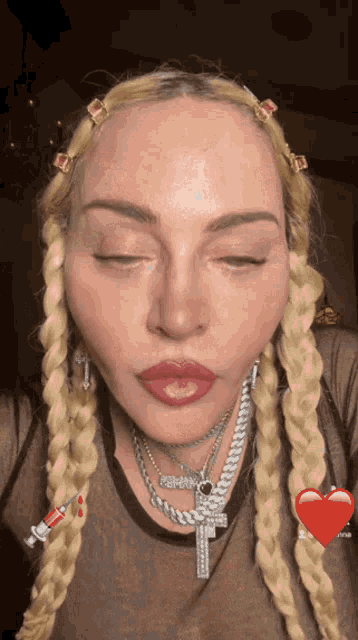 madonna-kiss.gif