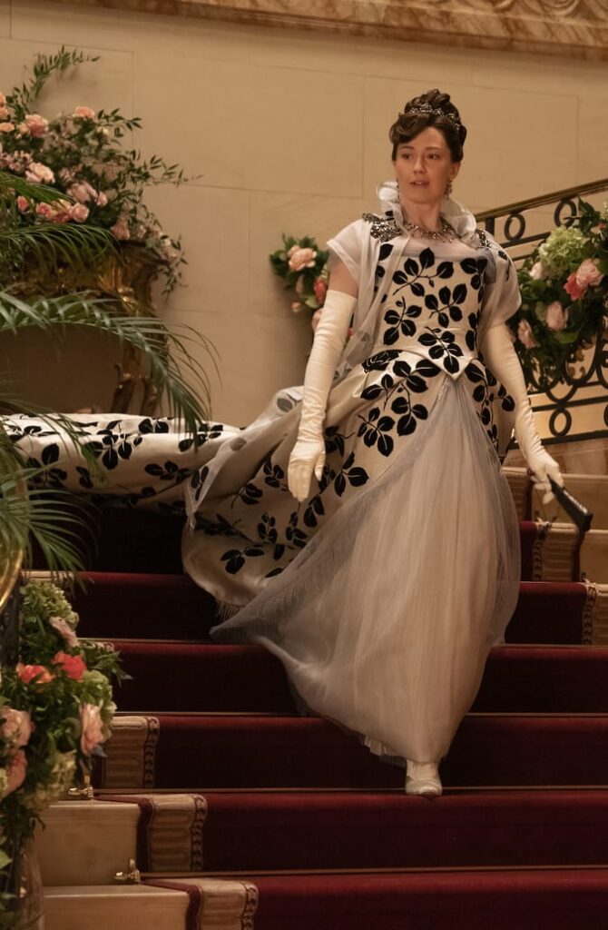 mrs-russell-descends-the-gilded-age-s1e9-670x1024.jpg