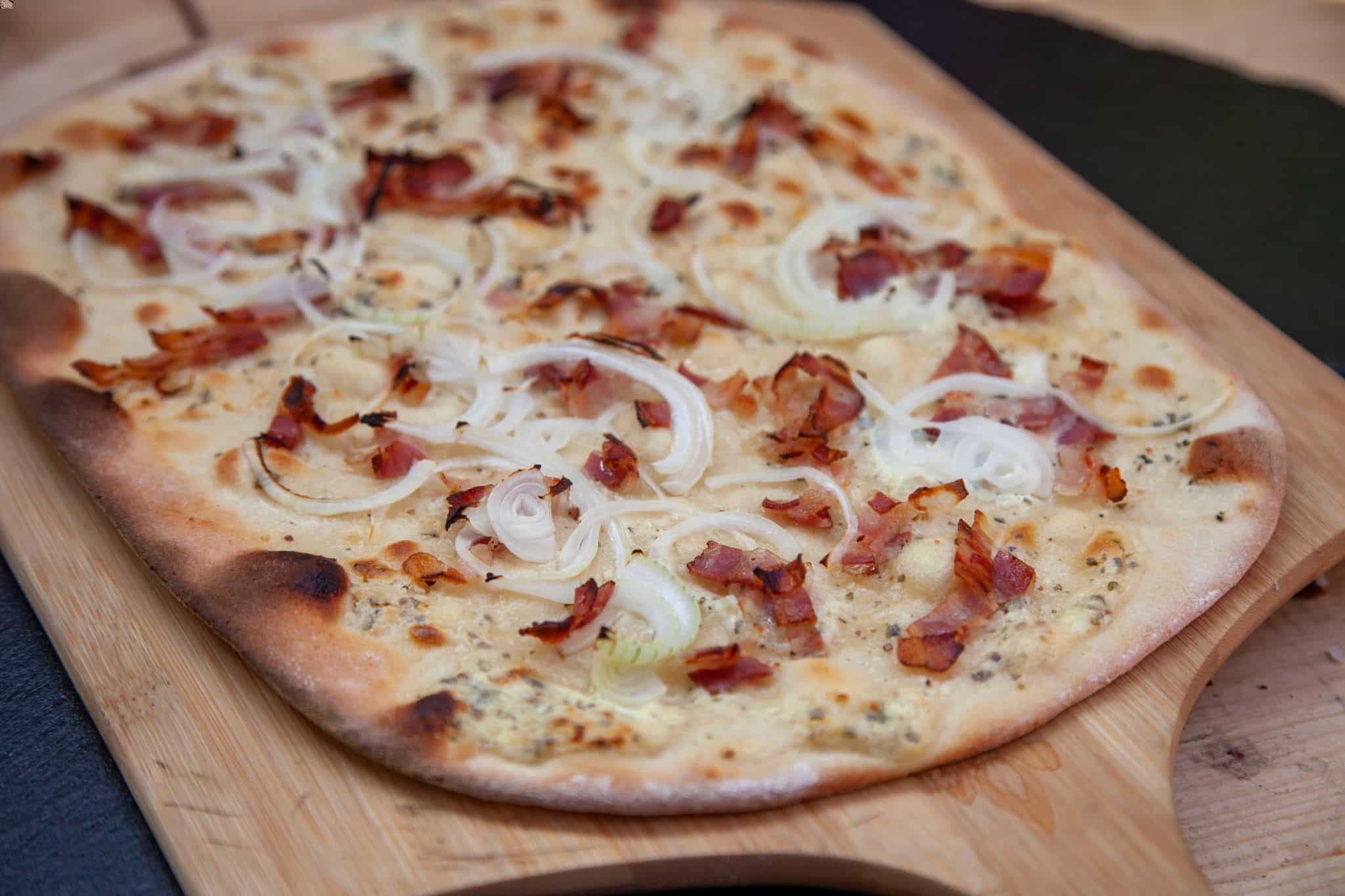 Els%C3%A4sser-Flammkuchen.jpg