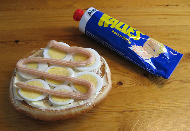 640px-Egg_sandwich.jpg