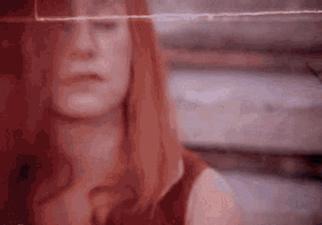 tori-amos-500miles.gif