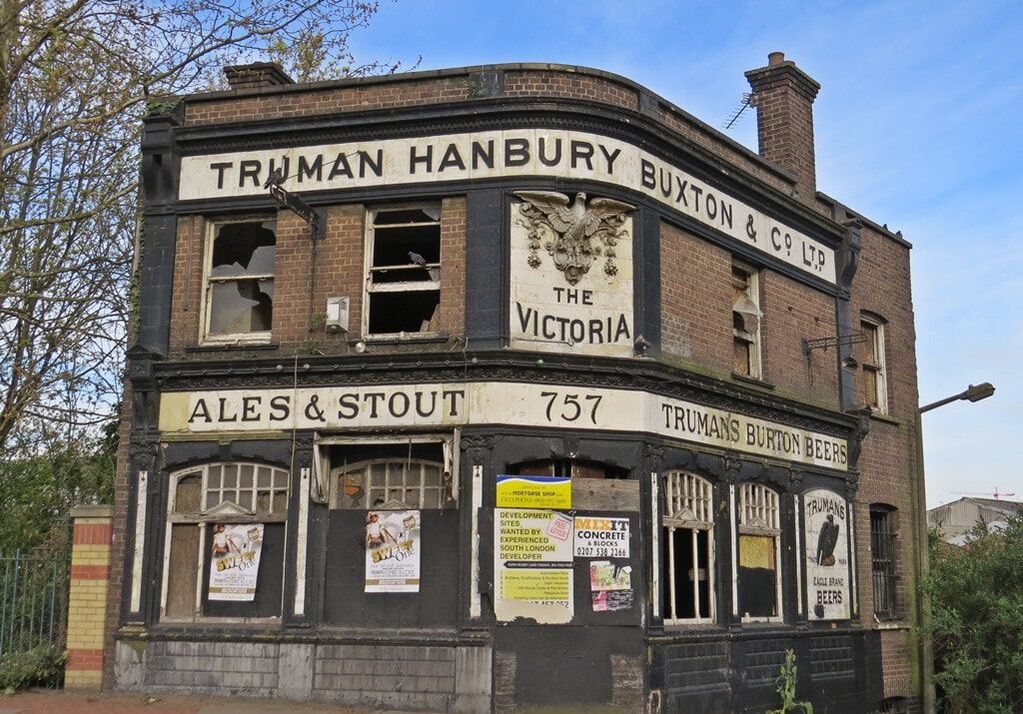 victoria-charlton-2019-1_1.jpg