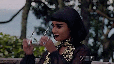 qLEq7Ai.gif