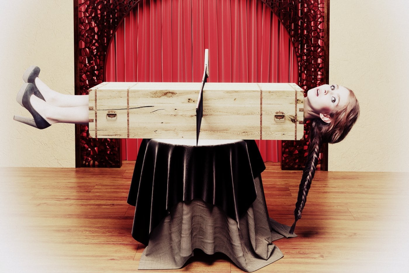 Old-sawing-the-woman-in-half-magic-trick.jpg