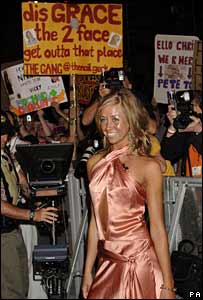 _41778518_grace_pa203x300.jpg