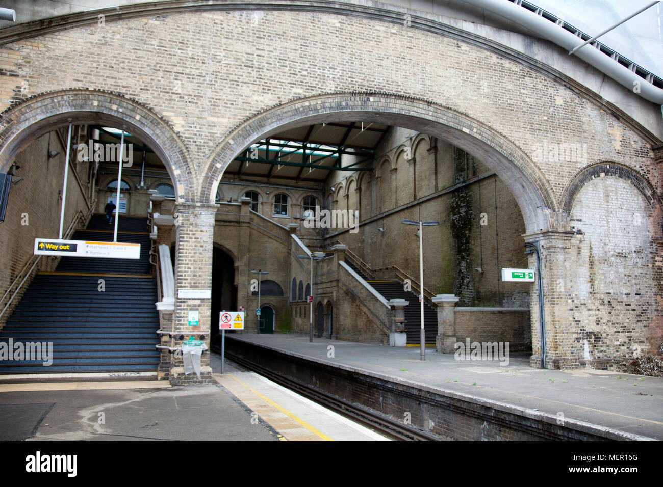 crystal-palace-train-station-london-uk-MER16G.jpg