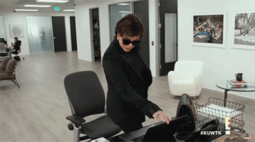 kris-jenner-macbook.gif