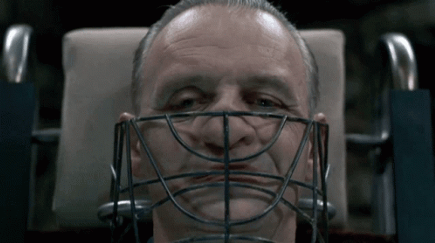hannibal-s-metal-muzzle-silence-of-the-lambs-0yk1h1ou8y45cd9c.gif