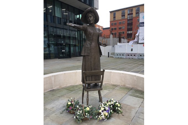 Statue-of-Emmeline-Pankhurst-WWP.png