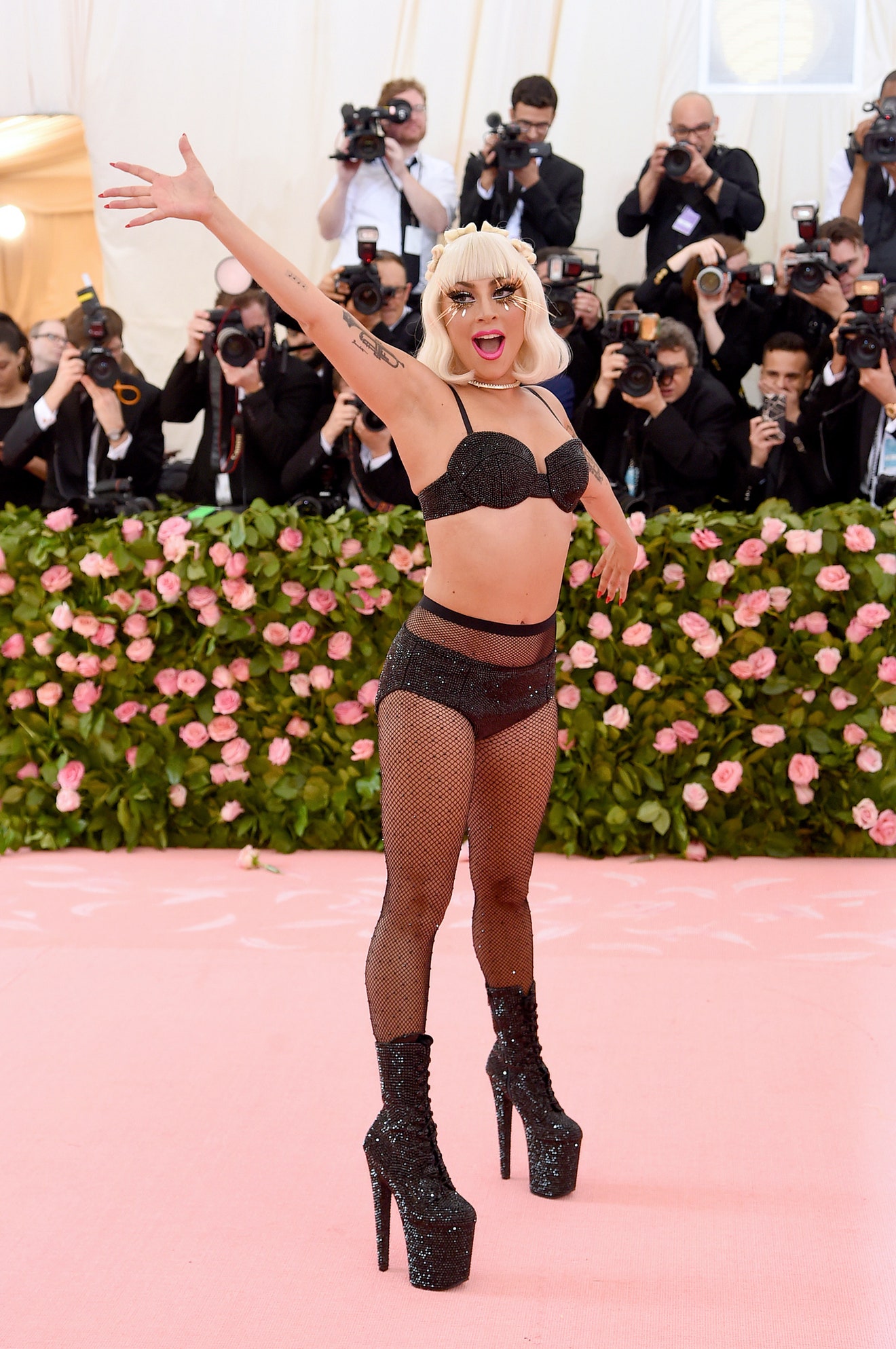 00-gaga-4.jpg