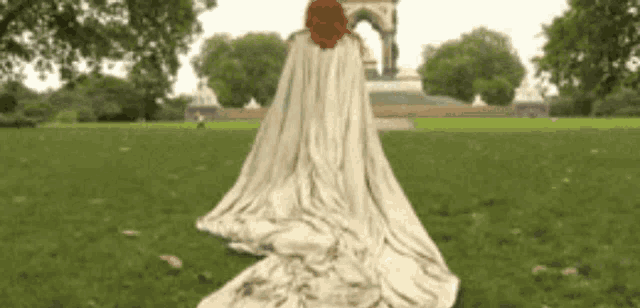 tori-amos-welcome-to-england.gif