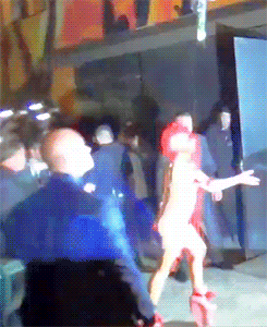 tumblr_n381p3telv1rvvk8yo1_250.gif