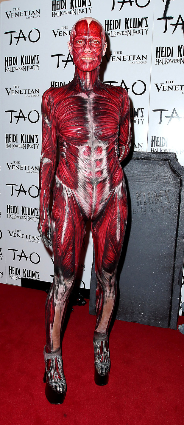 618_showbiz_halloween_heidi_klum_02.jpg