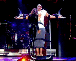 tumblr_m6vtoxUnrd1qcvaxho2_250.gif