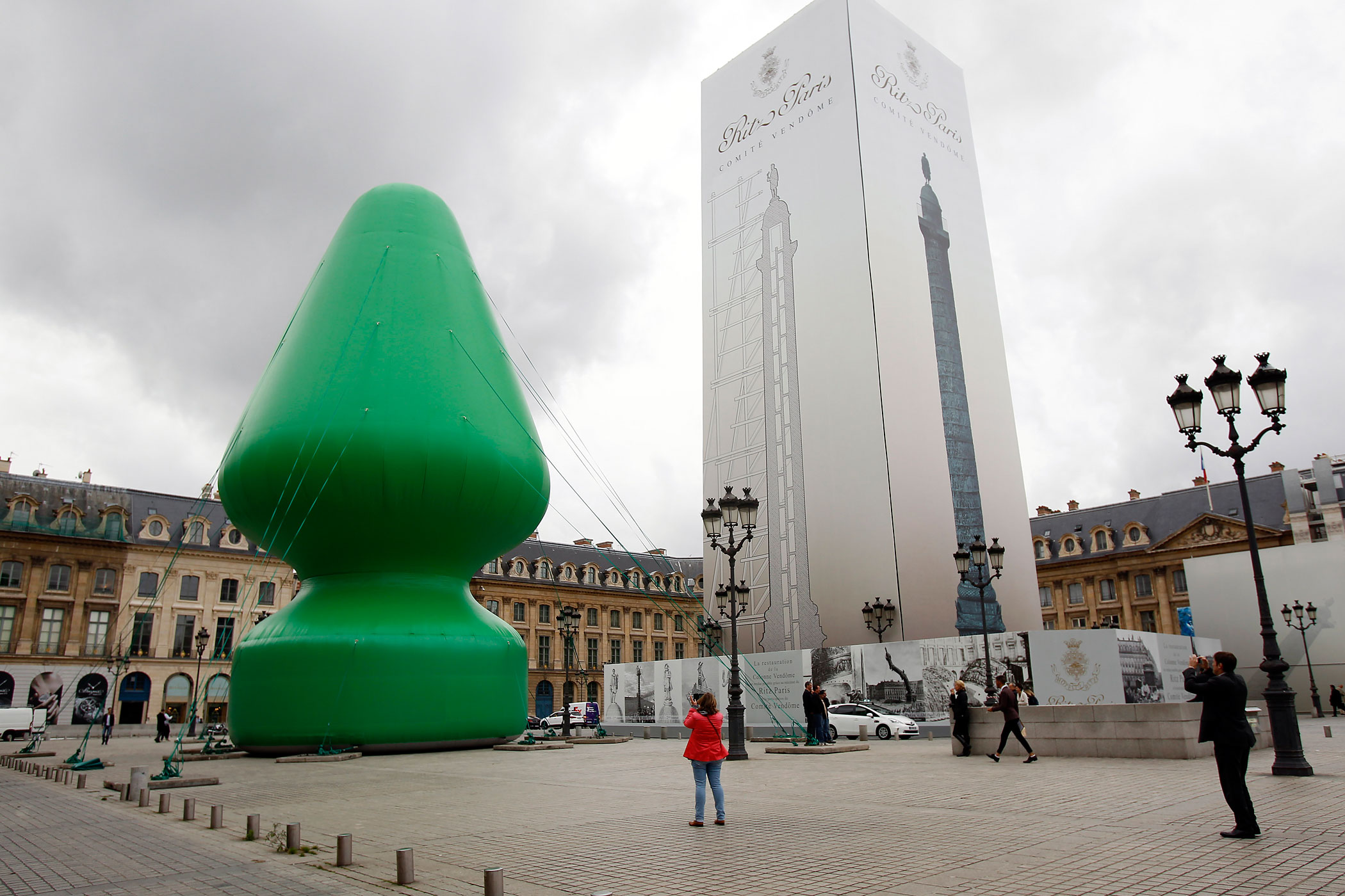 paris-art-installation.jpg