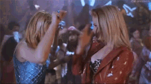 romy-and-michele-high-school-reunion.gif
