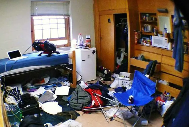 How-To-Clean-A-Messy-Room.jpg
