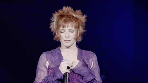 mylene-farmer-avant-que-lombre-a-bercy.gif