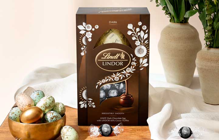 LINDOR Dark chocolate Easter egg with painted eggs.